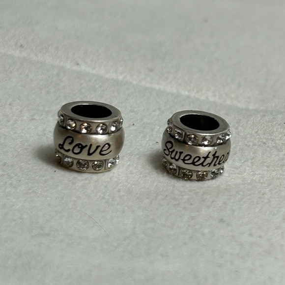 Brighton Love & Sweetheart Beads Brushed Silver Plated Swarovski Crystals 7/16" - Picture 3 of 14